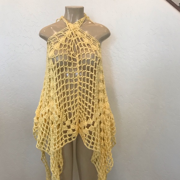 Stunning buttercup crochet cover up - Picture 2 of 6